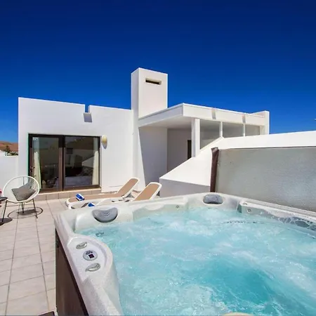 Casa Nydia Villa *