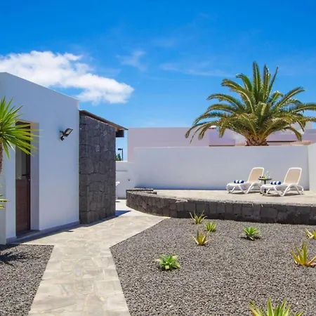 Casa Nydia Villa *